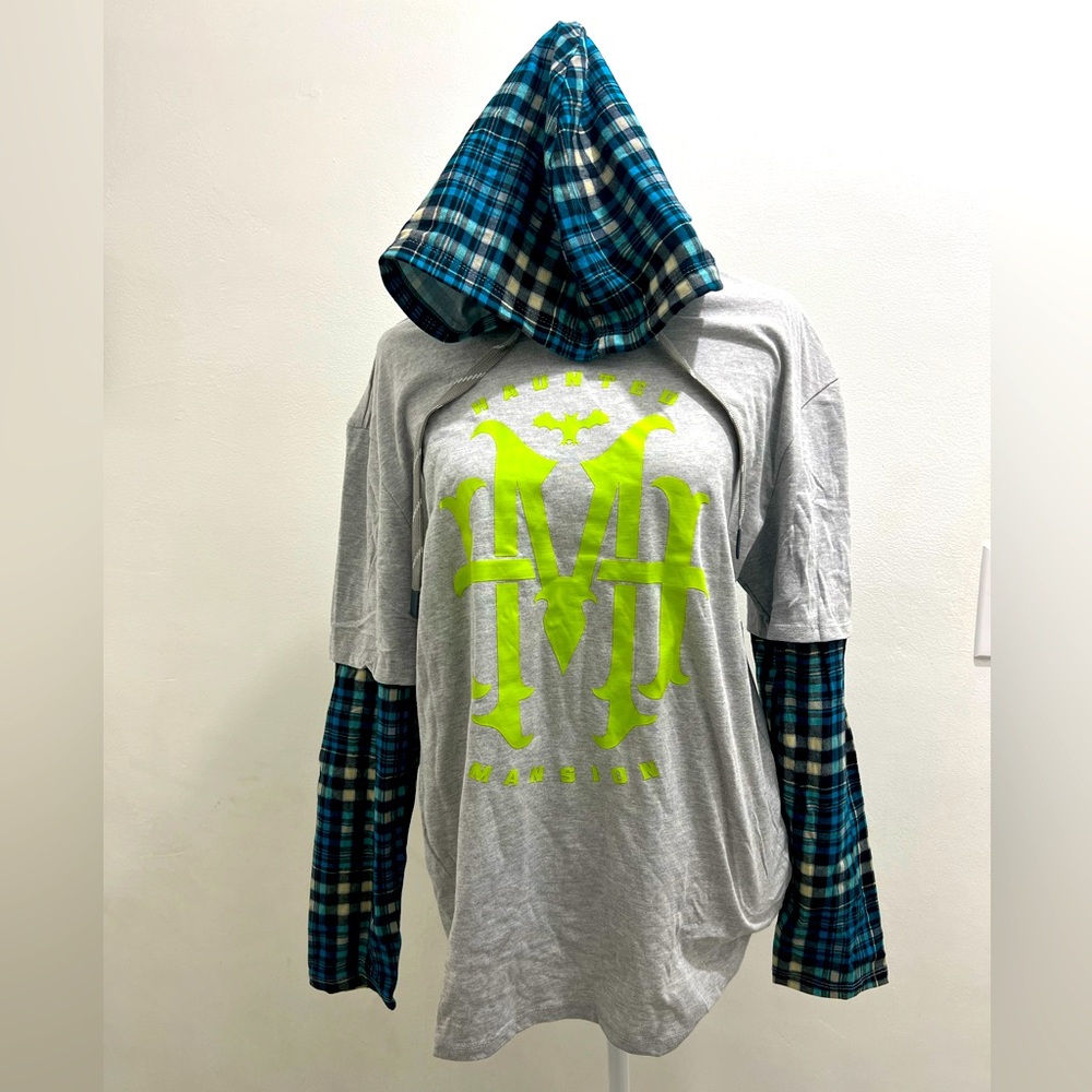 Haunted Mansion Hooded shirt Flannel Arm/Hood. Size M NWT Disney Parks Merch